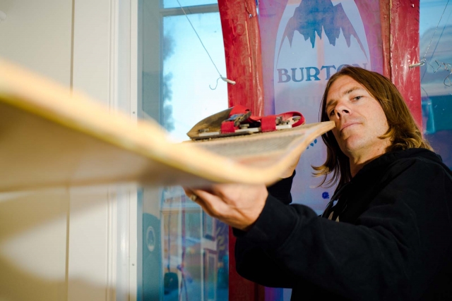 jeremyjones_vtsnowboardmuseum_blotto_9566_1.jpg jeremyjones_vtsnowboardmuseum_blotto_9566_1.jpg