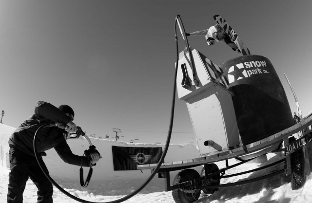 mcmorris_highfives2012_blotto_2012.jpg