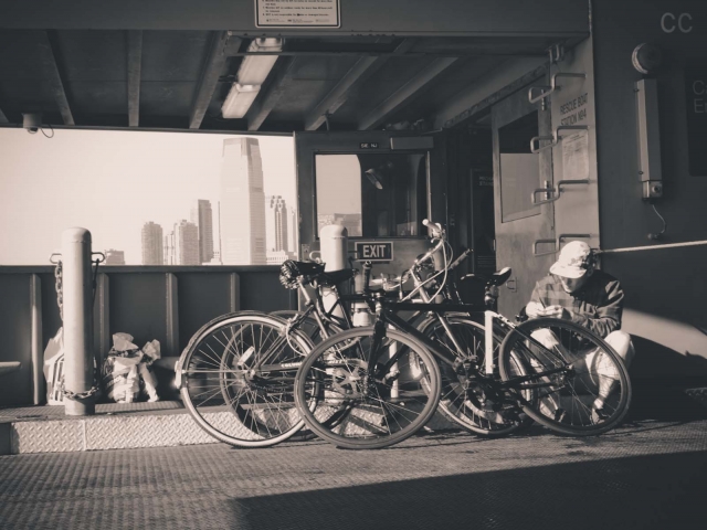 pedalgoodlife_statonisferryoct2012_blotto_1010497_1.jpg