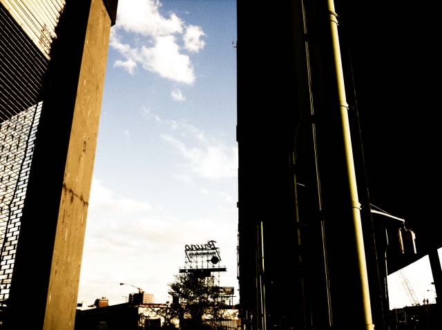 signs_bkoct2011_blotto_1382_1.jpg