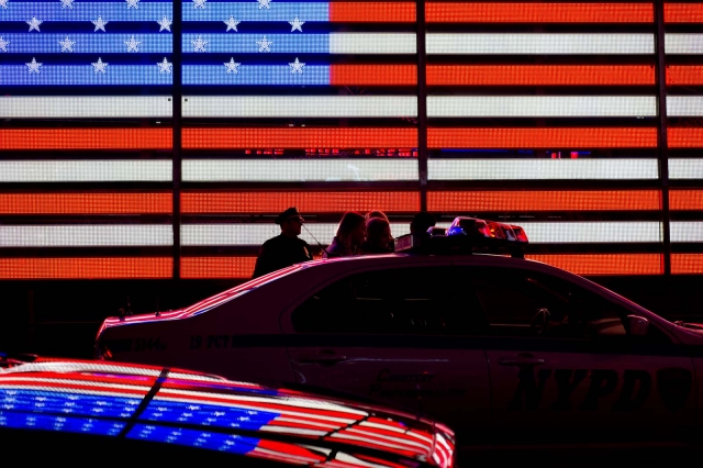 timessquare_nycoct2012_blotto_9959_1.jpg
