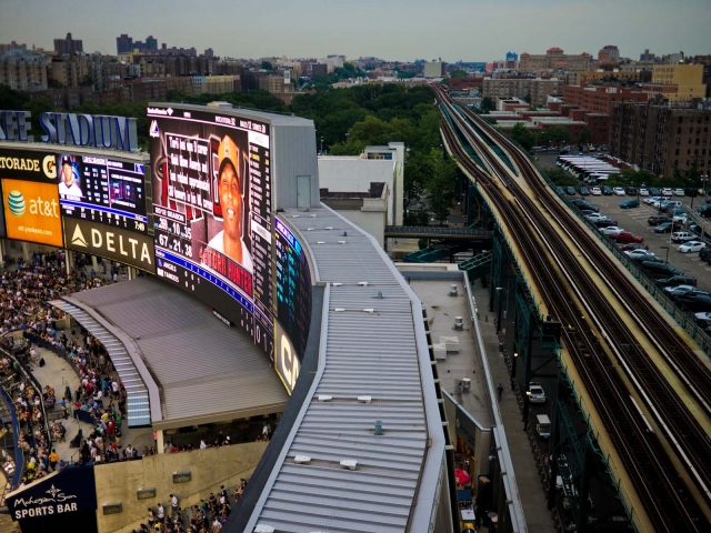 train_yankeestadiumjuly2012_blotto_1000290.jpg train_yankeestadiumjuly2012_blotto_1000290.jpg
