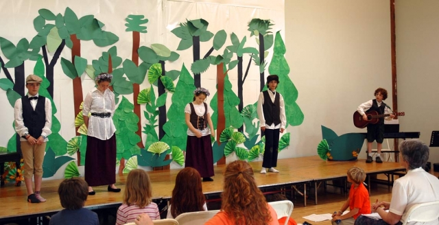 lysander-helena-hermia-deme.jpg lysander-helena-hermia-deme.jpg