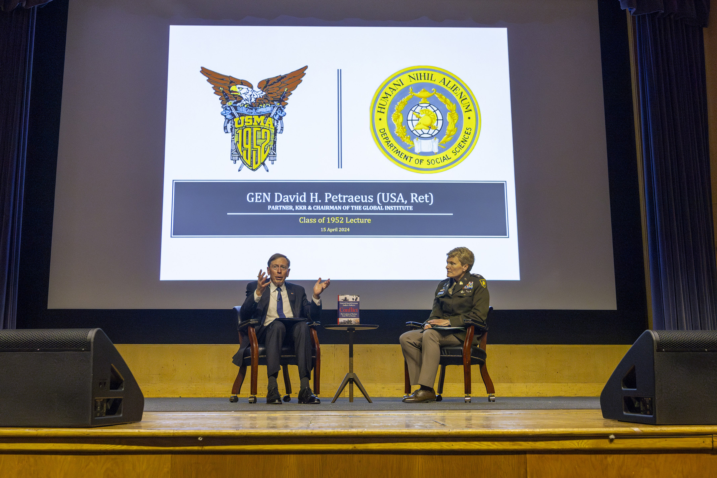 This year’s Class of 1952 Distinguished Lecture occurred April 15 at Robinson Auditorium with retired Gen. David Petraeus providing more than 1,000 cadets from SS202 American Politics and SS307 Introduction to International Relations and faculty members insights from his professional experiences as well as his recent book “Conflict: The Evolution of Warfare from 1945 to Ukraine.”   (Photo by Christopher Hennen/USMA PAO)