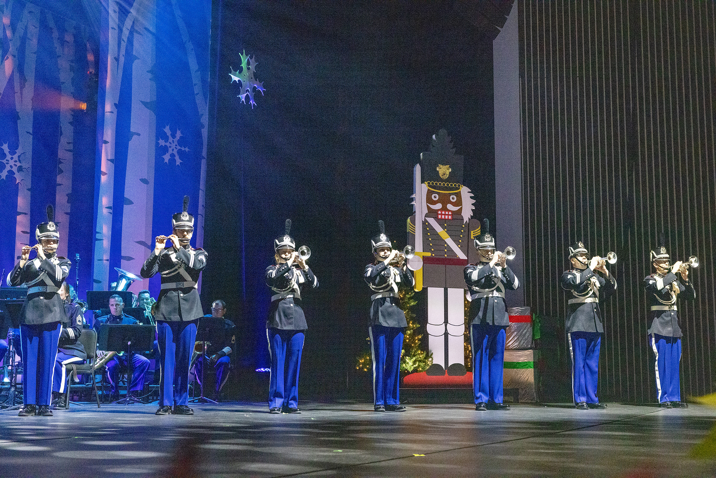 The West Point Band performed its annual holiday concert on Dec. 7-8 at Eisenhower Hall.  (Photo by Eric S. Bartelt/USMA PAO)