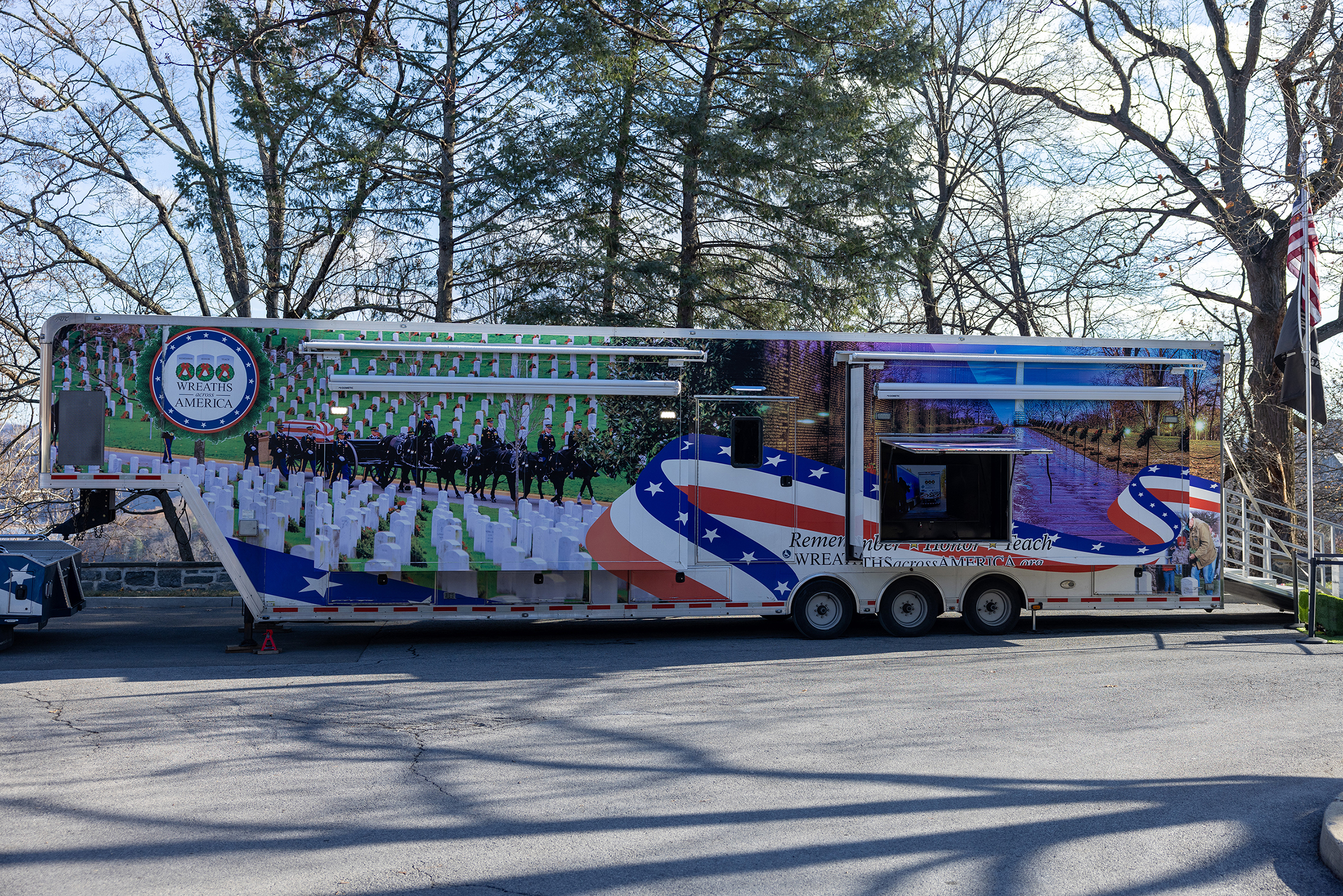 Several hundred volunteers took part in placing 7,350 wreaths throughout the West Point Cemetery during the 15th annual Wreaths Across America on Dec. 7.  (Photo by Eric S. Bartelt/USMA PAO)
