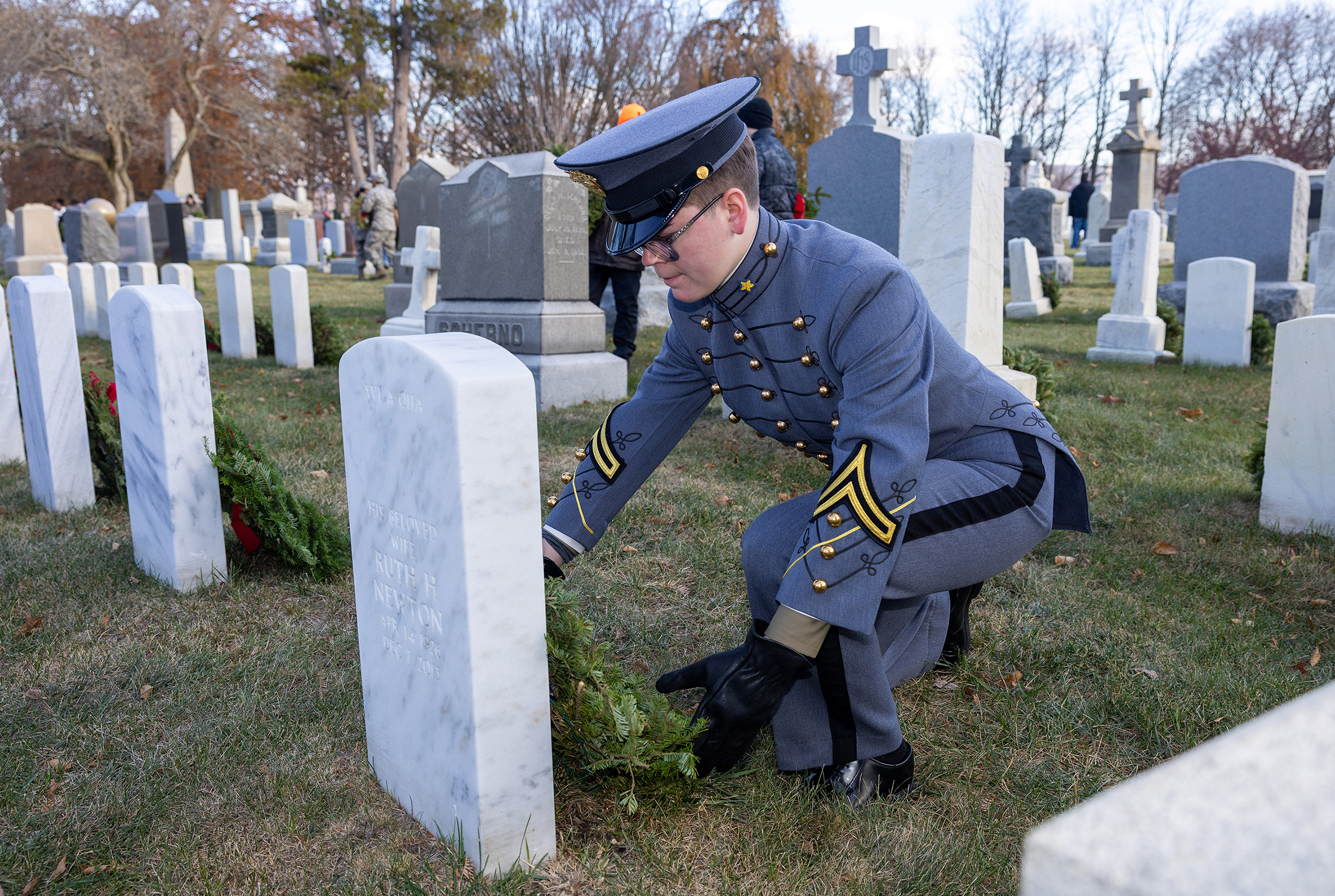 Several hundred volunteers took part in placing 7,350 wreaths throughout the West Point Cemetery during the 15th annual Wreaths Across America on Dec. 7.  (Photo by Eric S. Bartelt/USMA PAO)
