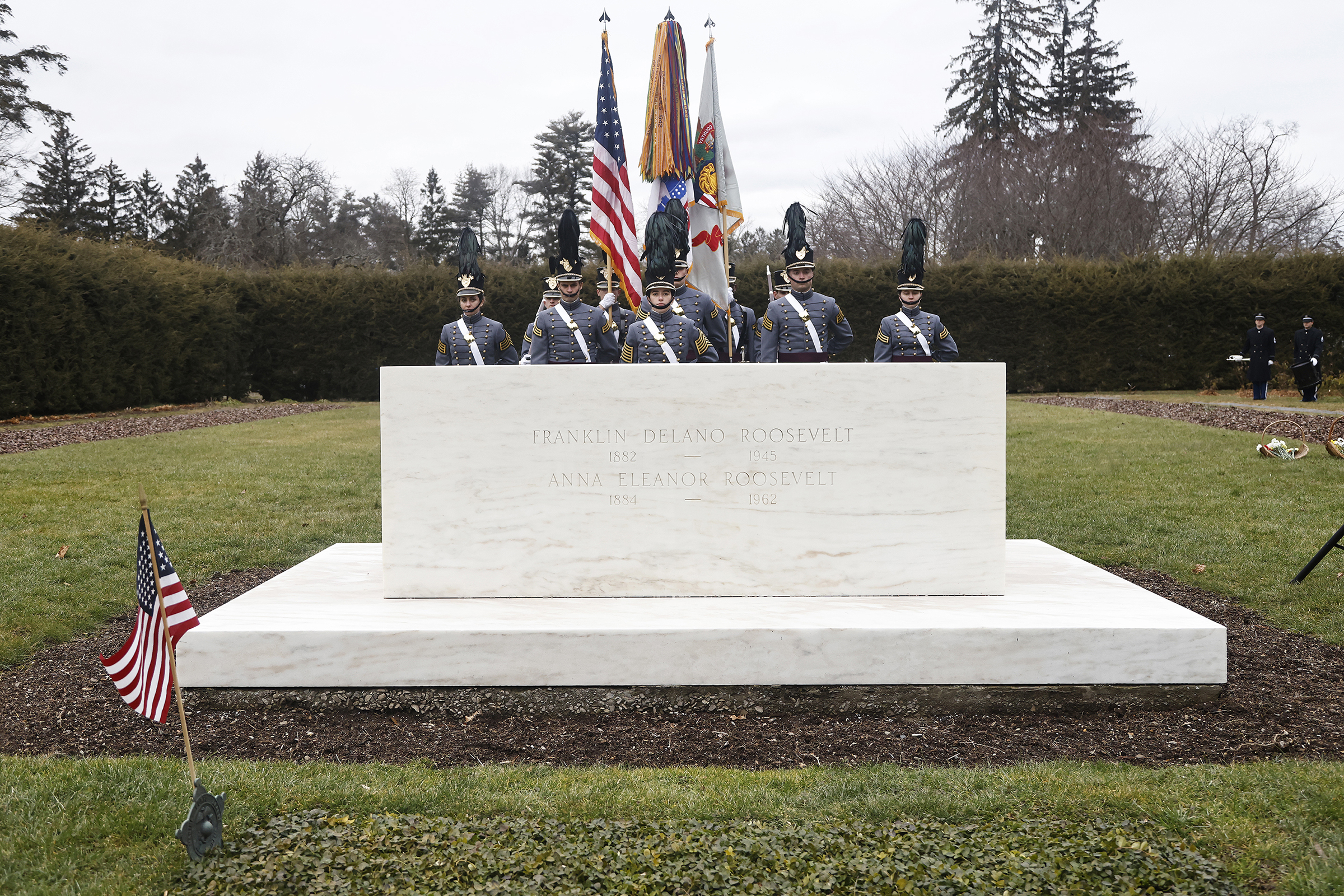 A contingent from the U.S. Military Academy participated in the commemoration of former President Franklin D. Roosevelt’s 142nd birthday Jan. 30 in Hyde Park, N.Y. The annual wreath laying event celebrates the life and service of the former president, which is held in the rose garden at the FDR Presidential Library and Museum, hosted by the National Park Service at the home of the FDR National Historic Site.   USMA Dean of the Academic Board Brig. Gen. Shane Reeves placed a Presidential Wreath on the behalf