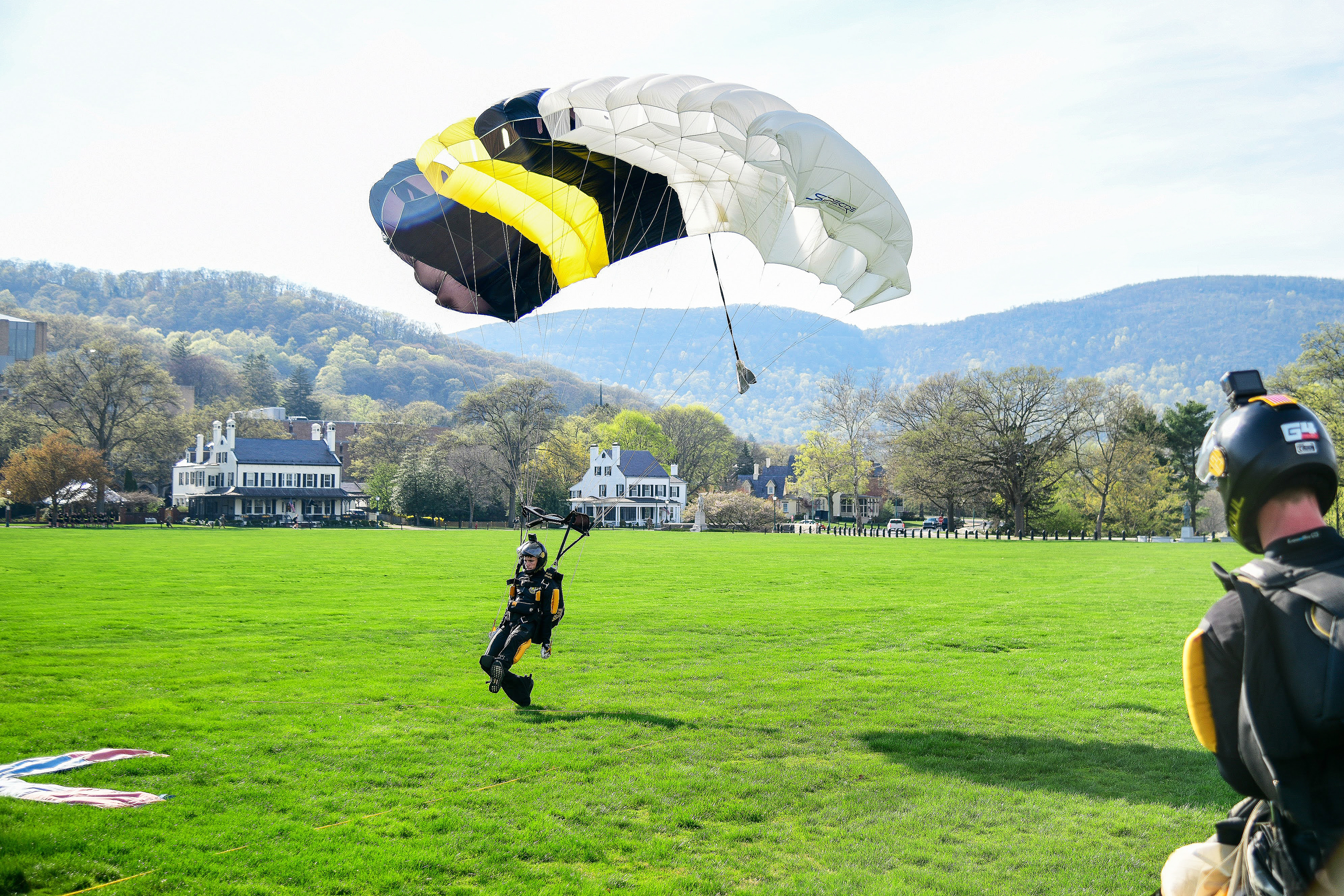 The West Point Parachute Team hosted an Interservice Academy Meet with the U.S. Air Force Academy and U.S. Naval Academy parachute teams from April 13-15 at the Parade Field on The Plain.    (Photo by Sgt. 1st Class Luisito Brooks/USMA PAO)