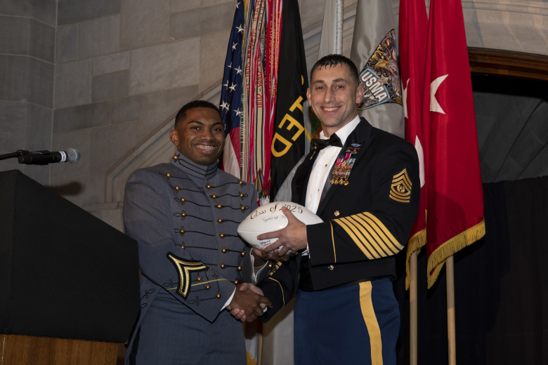 Every year, the U.S. Military Academy designates one weekend during the spring semester for cadets to celebrate as a class and the Yearlings of the USMA Class of 2025 enjoyed their moment during Yearling Winter Weekend Feb. 4 at Washington Hall.   The Class of 2025 welcomed keynote speaker, Command Sgt. Maj. Mobarakzadeh, who is currently serving as the division command sergeant major of the 10th Mountain Division at Fort Drum, New York.  Mobarakzadeh spoke about the importance of standards and discipline, 