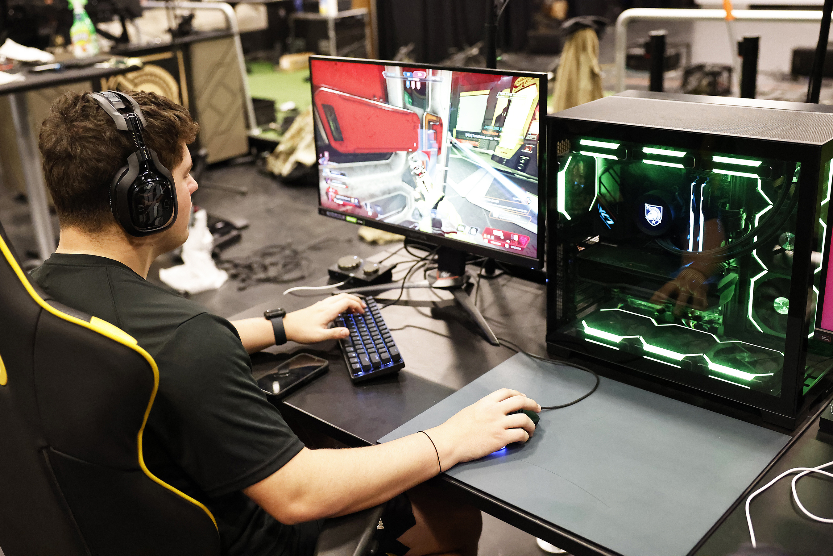 Gavin and Jackson Rice compete for the Army West Point Esports team and with the Apex Legends squad. (Photo by Eric S. Bartelt/USMA PAO) 