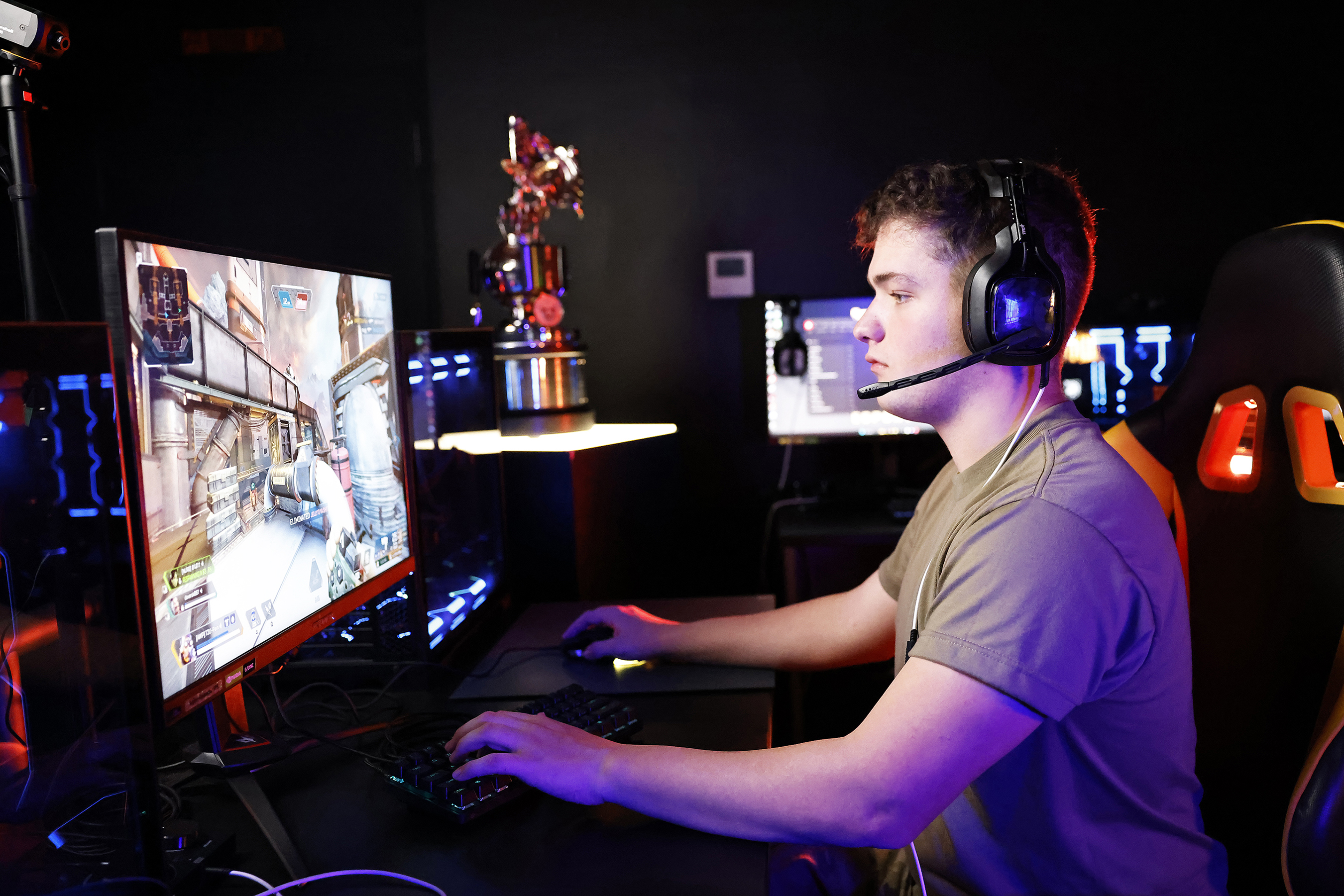 Gavin and Jackson Rice compete for the Army West Point Esports team and with the Apex Legends squad. (Photo by Eric S. Bartelt/USMA PAO) 