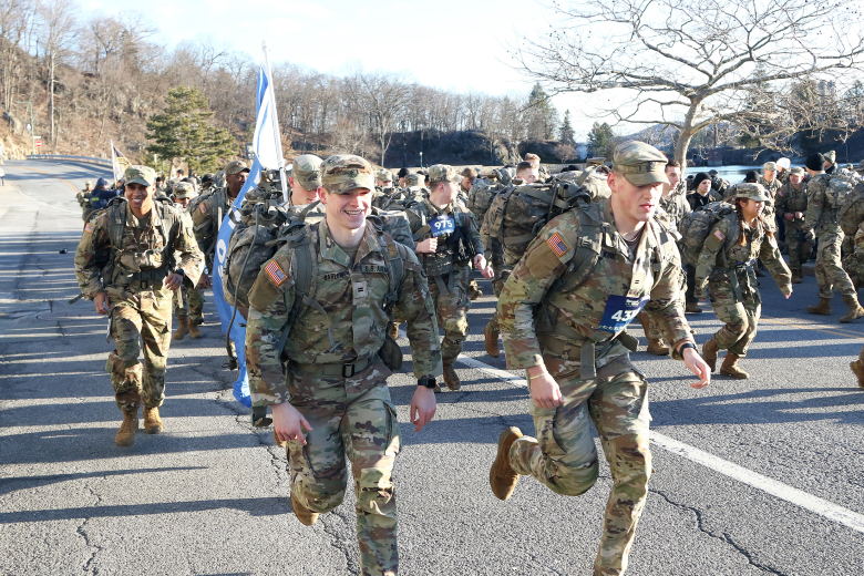 The Army West Point Marathon Team hosted the seventh annual Fallen Comrades Half Marathon March 19 at the U.S. Military Academy. This year, 638 participants braved brisk sub-32-degree weather to partake in a one-mile Kids Fun Run in addition to the 13.1-mile run and ruck march throughout the West Point post starting and finishing at Michie Stadium. The race is dedicated to those members of the Long Gray Line who served during war and paid the ultimate sacrifice. The team celebrates their memory with a