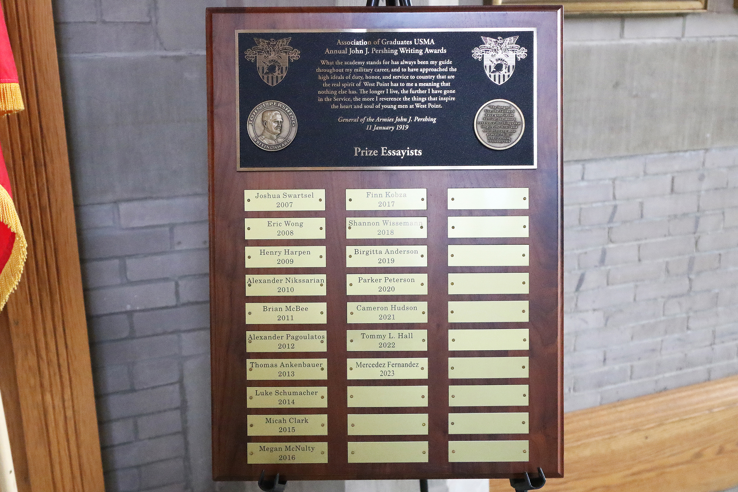 The Simon Center for the Professional Military Ethic (SCPME) hosted the 17th annual Gen. John J. Pershing Writing Award Ceremony May 24 at the Thayer Award Room. The award recognition ceremony acknowledged the top Firstie cadet awardees: Mercedez Fernandez (first place/gold medal), Jacob Lapin (second place/silver medal), Cora Haefner (third place/bronze medal) and honorable mention recipients Kelsie Edie and Anthony Marco III. Honorable mention awardee Shinkwang Moon was not present at the ceremony.