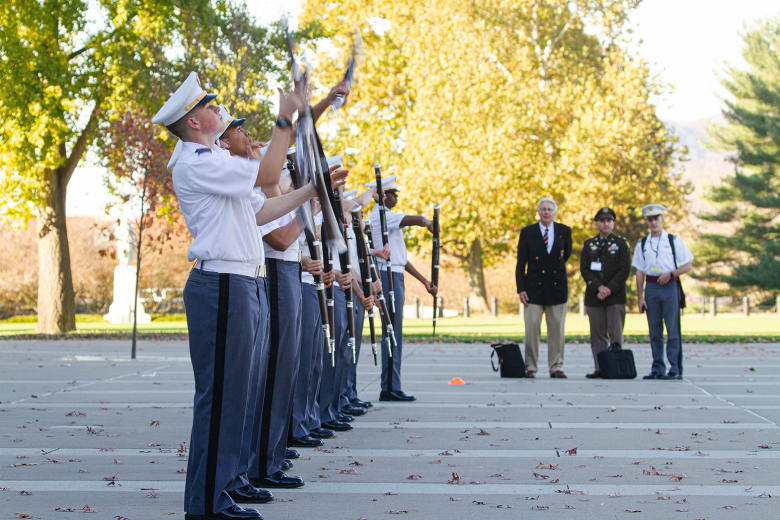 The Black Knights Drill team performs complex maneuvers with their rifles during the walking tour of the annual Student Conference on U.S. Affairs event on Nov. 4 at the U.S. Military Academy.                                        Photo by Jorge Garcia/PV