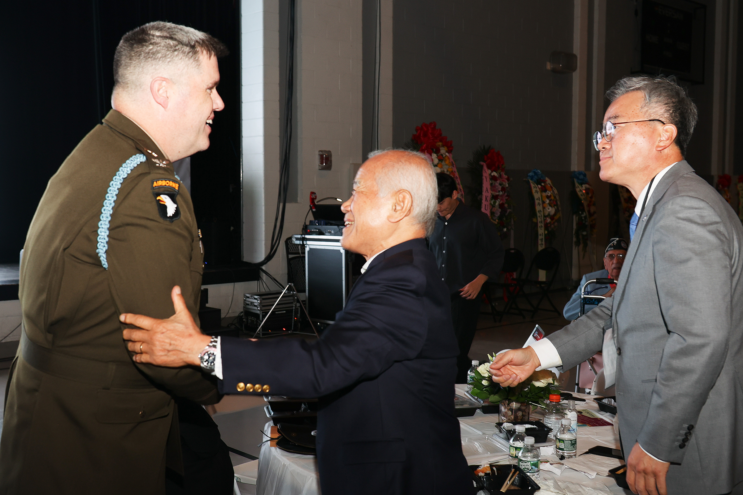 Col. Sean Morrow, director of Center for Combating Terrorism; Maj. Si Park, assistant professor in Math Department; and U.S. Military Academy cadets from the Korean American Relations Seminar (KARS) participated in a ceremony Oct. 1 in Fort Lee, New Jersey, commemorating the 70th anniversary of the signing of the U.S.-Republic of Korea (ROK) Alliance.    (Photo by America Korea United Society)