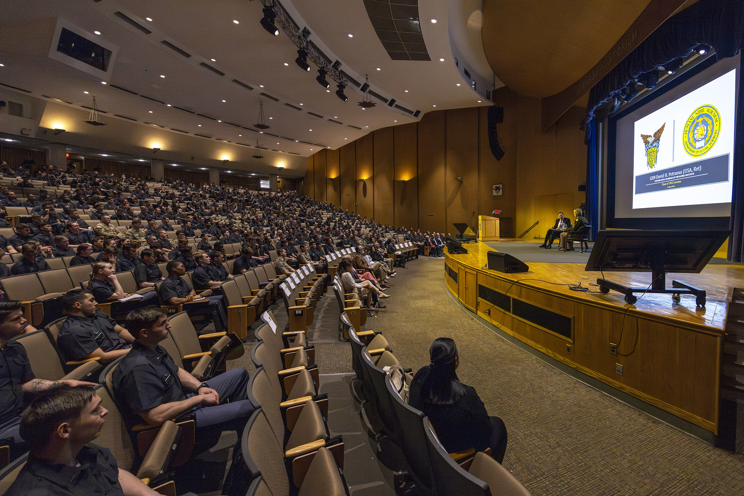 This year’s Class of 1952 Distinguished Lecture occurred April 15 at Robinson Auditorium with retired Gen. David Petraeus providing more than 1,000 cadets from SS202 American Politics and SS307 Introduction to International Relations and faculty members insights from his professional experiences as well as his recent book “Conflict: The Evolution of Warfare from 1945 to Ukraine.”   (Photo by Christopher Hennen/USMA PAO)