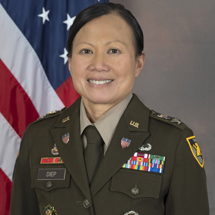 COL Khanh Diep