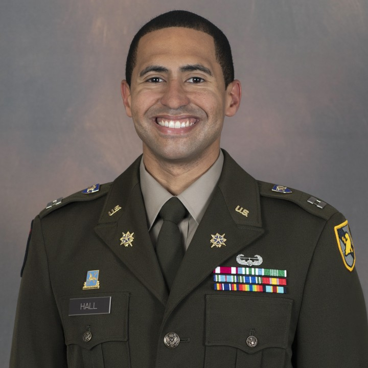 Photo of MAJ Derrick Hall