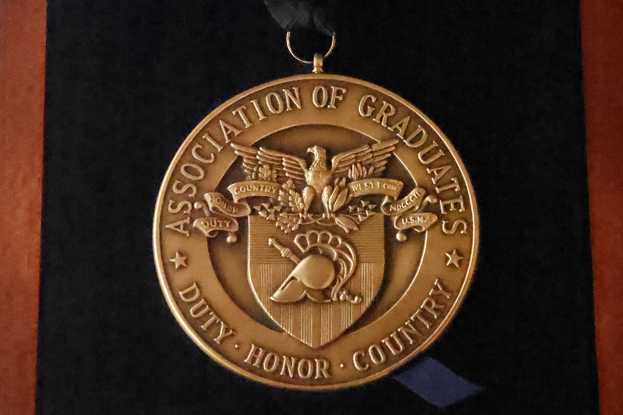 The U.S. Military Academy and the West Point Association of Graduates hosted the 18th annual Alexander R. Nininger Award for Valor at Arms Oct. 26 at the Cadet Mess Hall.  WPAOG recognized Lt. Col. McKinley C. Wood, 2001 USMA graduate, for his personal bravery and leadership, regarding him as a representative of all West Point-commissioned officers who have heroically led Soldiers in combat.  The Nininger Award is named in honor of 2nd Lt. Nininger, USMA 1941 graduate, who was posthumously awarded the Medal