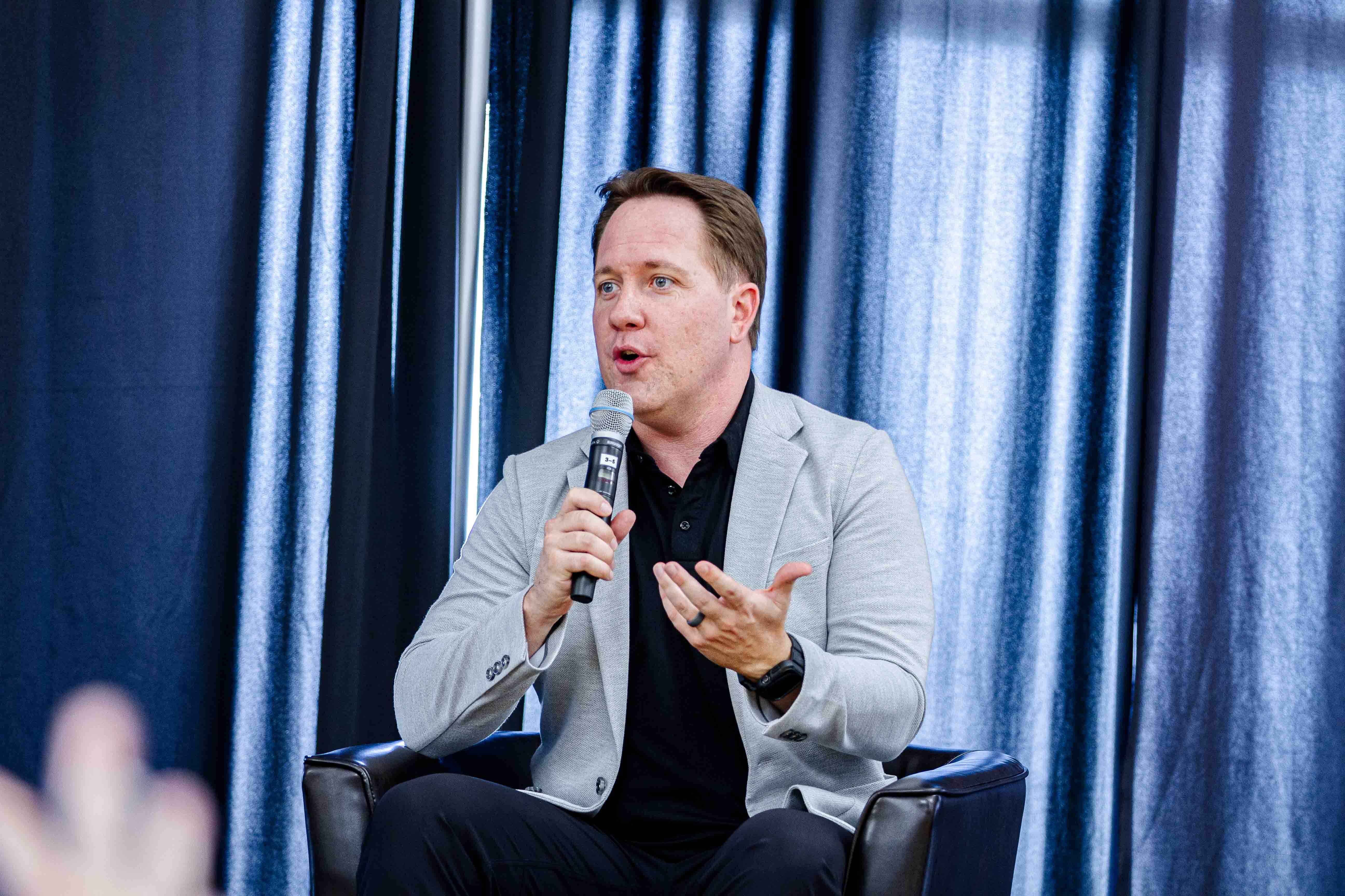 This year, the West Point Negotiation Conference brought together 100 cadets from West Point, the U.S. Air Force Academy, the U.S. Coast Guard Academy, the Reserve Officer Training Corps, and the Royal Military College of Canada, to partake in building and refining negotiation skills from April 12-14 at the U.S. Military Academy. The event also featured sage advice from industry moguls Mr. Jonathan Hughes of Vantage Partners, Mrs. Indra Nooyi, Former President and CEO of PepsiCo, and Mr. Derek Falvey