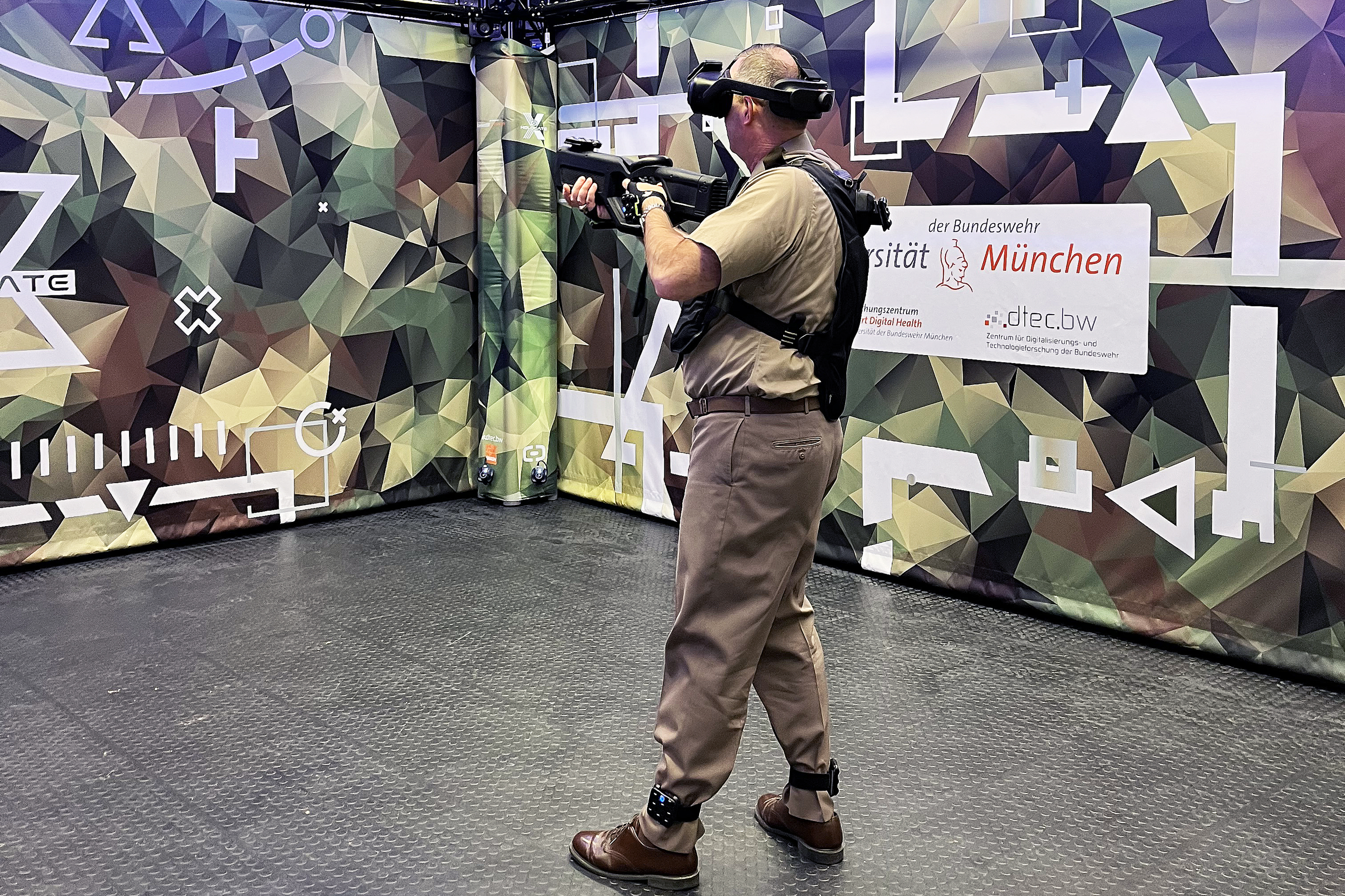 West Point Dean of the Academic Board Brig. Gen. Shane Reeves visited Bavaria, Germany from March 15-20 in conjunction with serving as the guest speaker for the Founders Day celebration held at Edelweiss Lodge and Resorts in Garmisch-Partenkirchen. Reeves met with nine U.S. Military Academy cadets who are studying abroad in Germany during the trip.  (Photo by Lt. Col. John Georg/DFL)