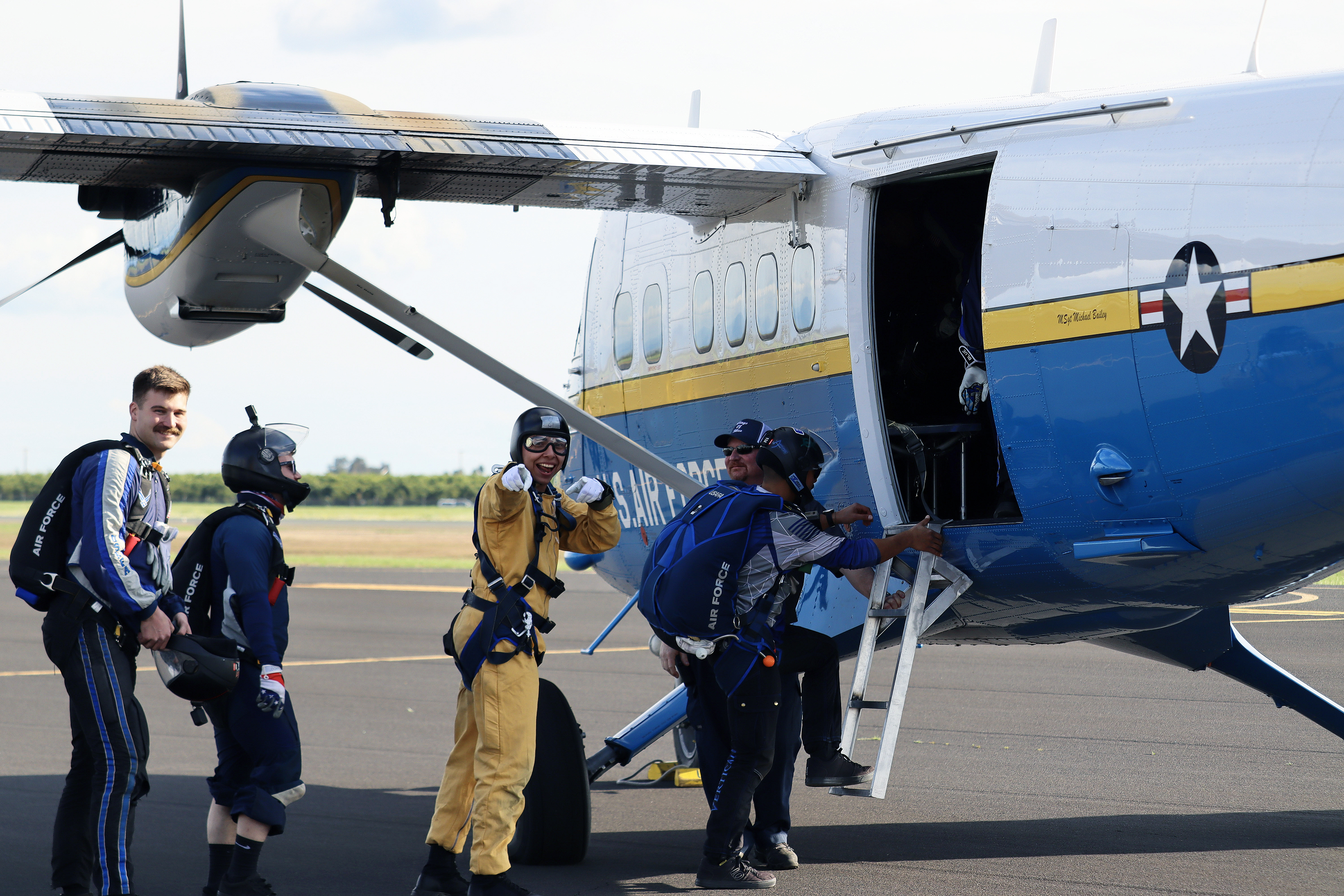 For the first time since 2019, the U.S. Military Academy will host the Inter-Service Academy Parachute Competition on April 14 from 4-6 p.m. and on April 15 from 9-6 p.m. at the U.S. Military Academy parade field. Watch cadets and midshipmen jump out of Lakota helicopters and soar through the air high above The Plain. USMA, the U.S. Naval Academy and the U.S. Air Force Academy parachute teams will face each other in the skies to compete in sport accuracy, four-way formations and six-way formations out of