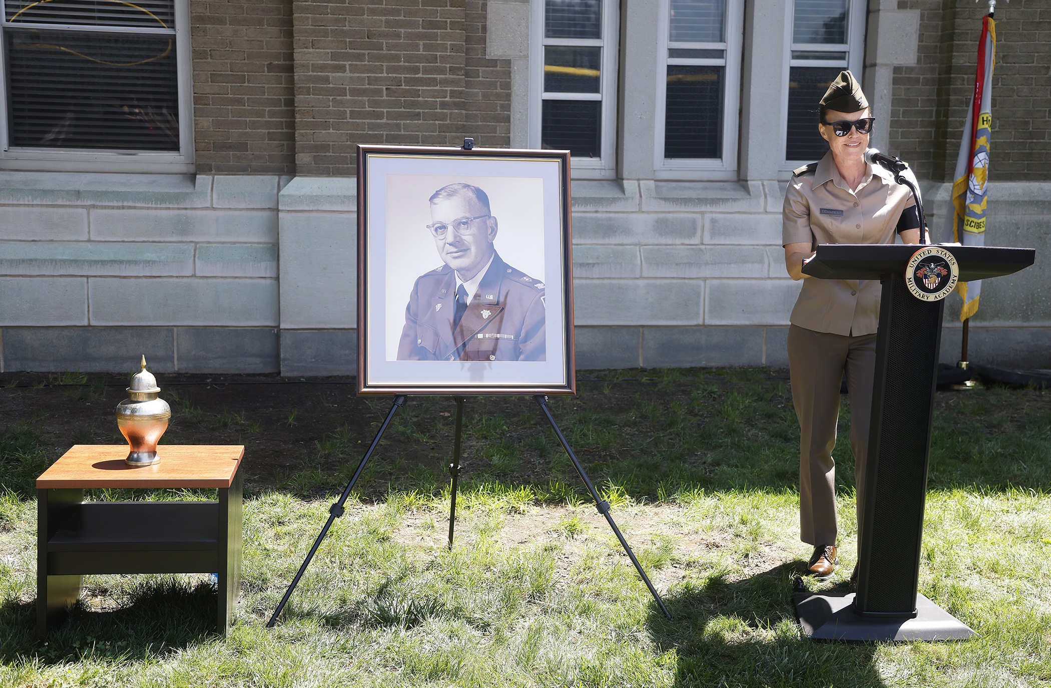 As the new academic year begins this week at the U.S. Military Academy, the Department of Social Sciences (SOSH) is quickly assimilating to its new office space in Mahan Hall after spending the past 34 years in Lincoln Hall. To commemorate the moment, SOSH celebrated its past, present and future with a part solemn and part jovial event titled, “Farewell to Lincoln Hall” on Aug. 11 at West Point to mark its history at Lincoln Hall and to hail the “Lincoln Brigade’s” new four floors worth of space in Mahan Ha