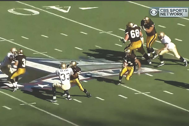 The Army Black Knights pounded the Navy in full force on the ground battling their way to 26-17 victory during the 2001 Army-Navy Game at the Veterans Stadium on Dec. 7, 2001.  