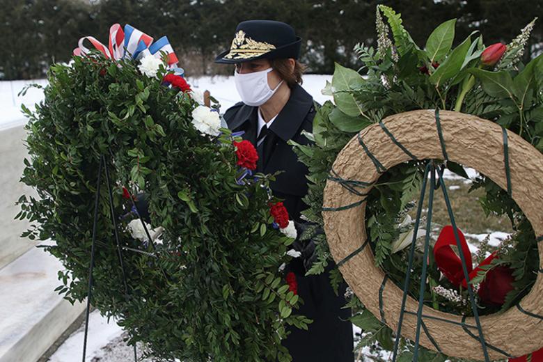 U.S. Military Academy Dean of the Academic Board Brig. Gen. Cindy Jebb places a Presidential Wreath on the behalf of President Joseph R. Biden and flowers at the foot of former President Franklin D. Roosevelt’s gravesite during the commemoration of FDR’s 139th birthday Jan. 29 in Hyde Park, N.Y. West Point participates in the celebration every year as the representative of the current president. To view this year’s ceremony and Jebb’s remarks on FDR, visit the FDR Presidential Library and Museum Facebook