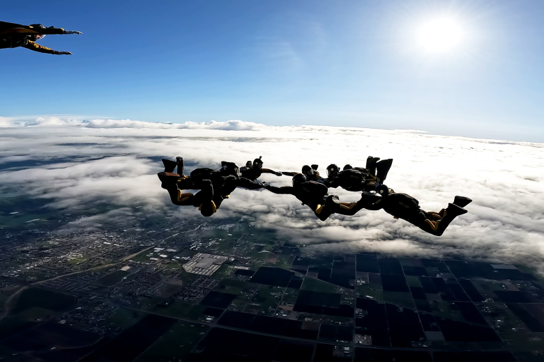 The West Point Parachute Team traveled to Porterville, Calif., from March 18-25 to begin Accelerated Freefall (AFF) training with the plebe class. The Air Force Parachute Team cordially provided their DHC-6 Twin Otters aircraft, pilots, tandem/AFF instructors, contracted hangar/airfield access, maintainers and riggers to fully support this event.   Their impressive staff, with more than 40 members, conducted tandems with all 10 WPPT plebes, and helped them successfully conduct solo freefall skydives