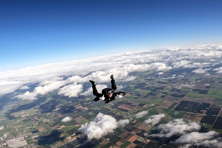 The West Point Parachute Team traveled to Porterville, Calif., from March 18-25 to begin Accelerated Freefall (AFF) training with the plebe class. The Air Force Parachute Team cordially provided their DHC-6 Twin Otters aircraft, pilots, tandem/AFF instructors, contracted hangar/airfield access, maintainers and riggers to fully support this event. Their impressive staff, with more than 40 members, conducted tandems with all 10 WPPT plebes, and helped them successfully conduct solo freefall skydives from