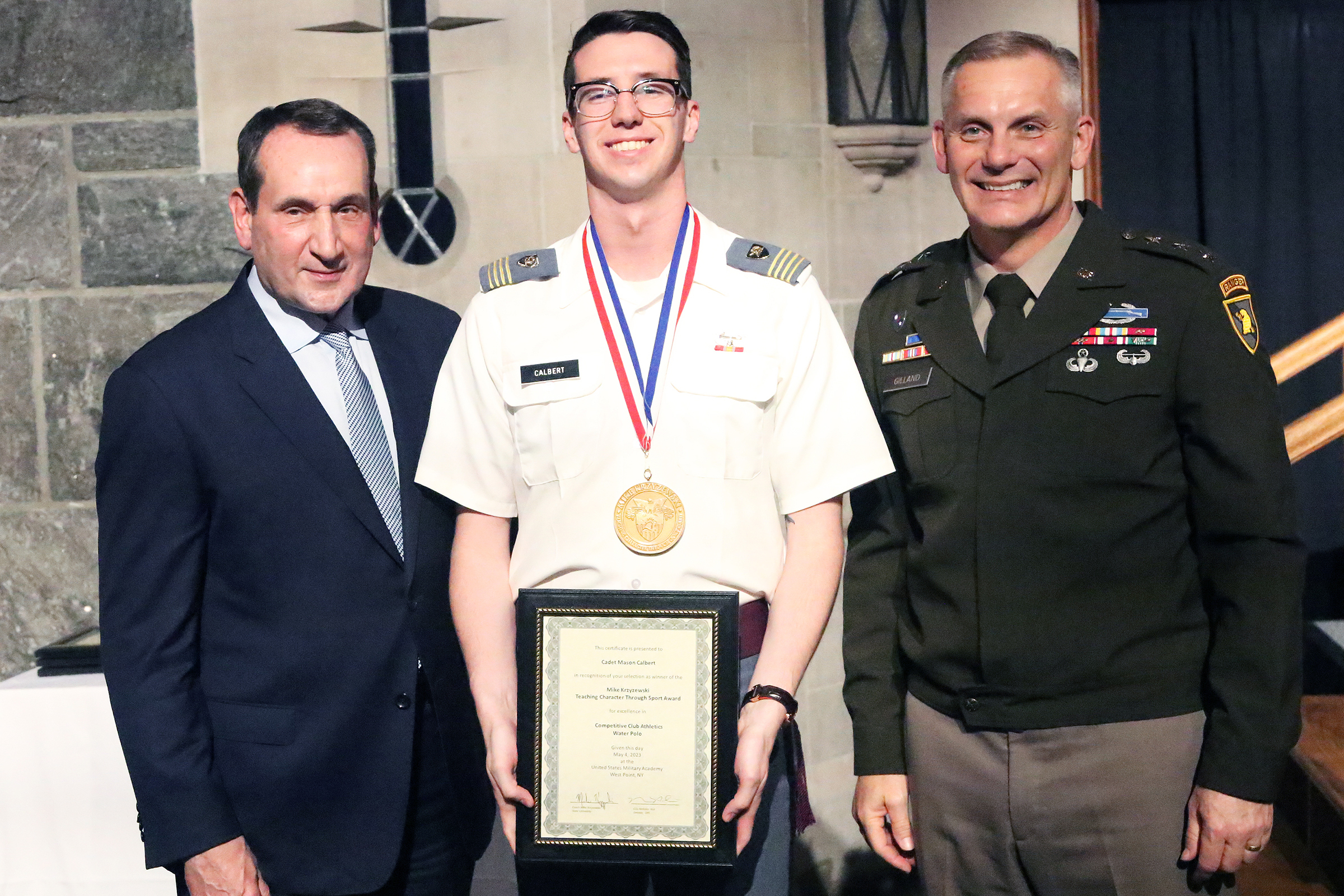The Department of Physical Education hosted the 17th annual Mike Krzyzewski Teaching Character Through Sport Award May 4 at the Cadet Mess Hall. The award recognizes West Point cadet-athletes, coaches, officers in charge (OIC) and sport educators for their outstanding commitment to the development of noble character through athletic participation and leadership. During the ceremony, six winners and six runners-up from three categories of athletics – Company Athletics (CA), Competitive Club Athletics (CCA) 
