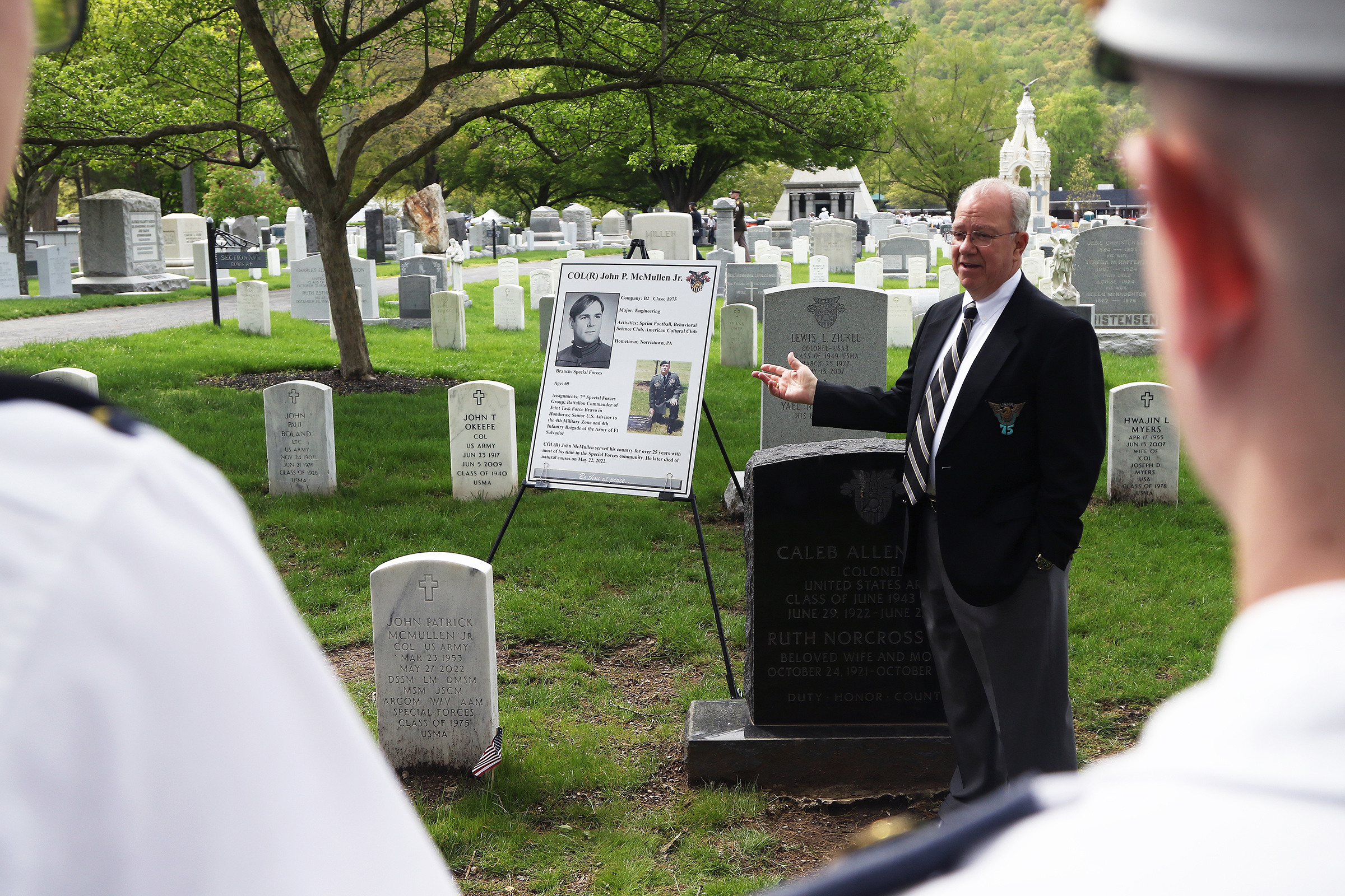 The Simon Center for the Professional Military Ethic hosted the “Inspiration to Serve” Cemetery Tour for the Class of 2025 Cadets on May 4 at the West Point Cemetery. The purpose of the annual tour is three-fold: to remember and honor fallen USMA graduates, to inspire cadets and strengthen their identities as members of the Long Gray Line, and to catalyze cadets’ reflection on their willingness to freely affirm their commitment to serve in the profession of arms, which the second-class cadets accomplish eac