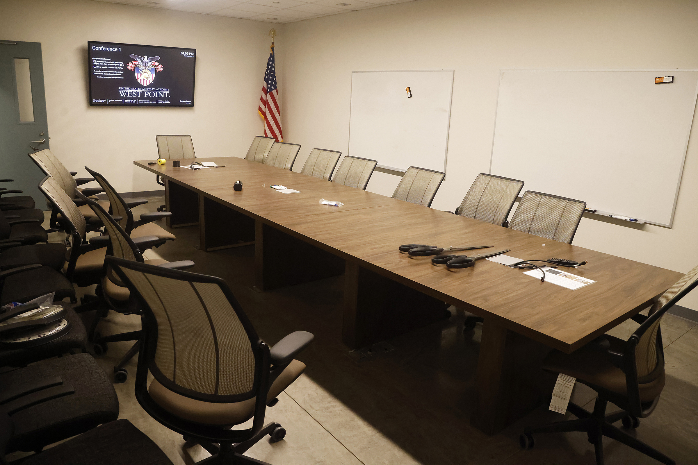 The Department of English and Philosophy (DEP) celebrated its move into 612B, or what is frequently referred to as the General Instruction Building (GIB), with a community open house Nov. 9 at the U.S. Military Academy. The exuberant and festive environment offered art, poetry, live music and food trucks for the children and adult open house attendees.  (Photo by Eric S. Bartelt/PV)