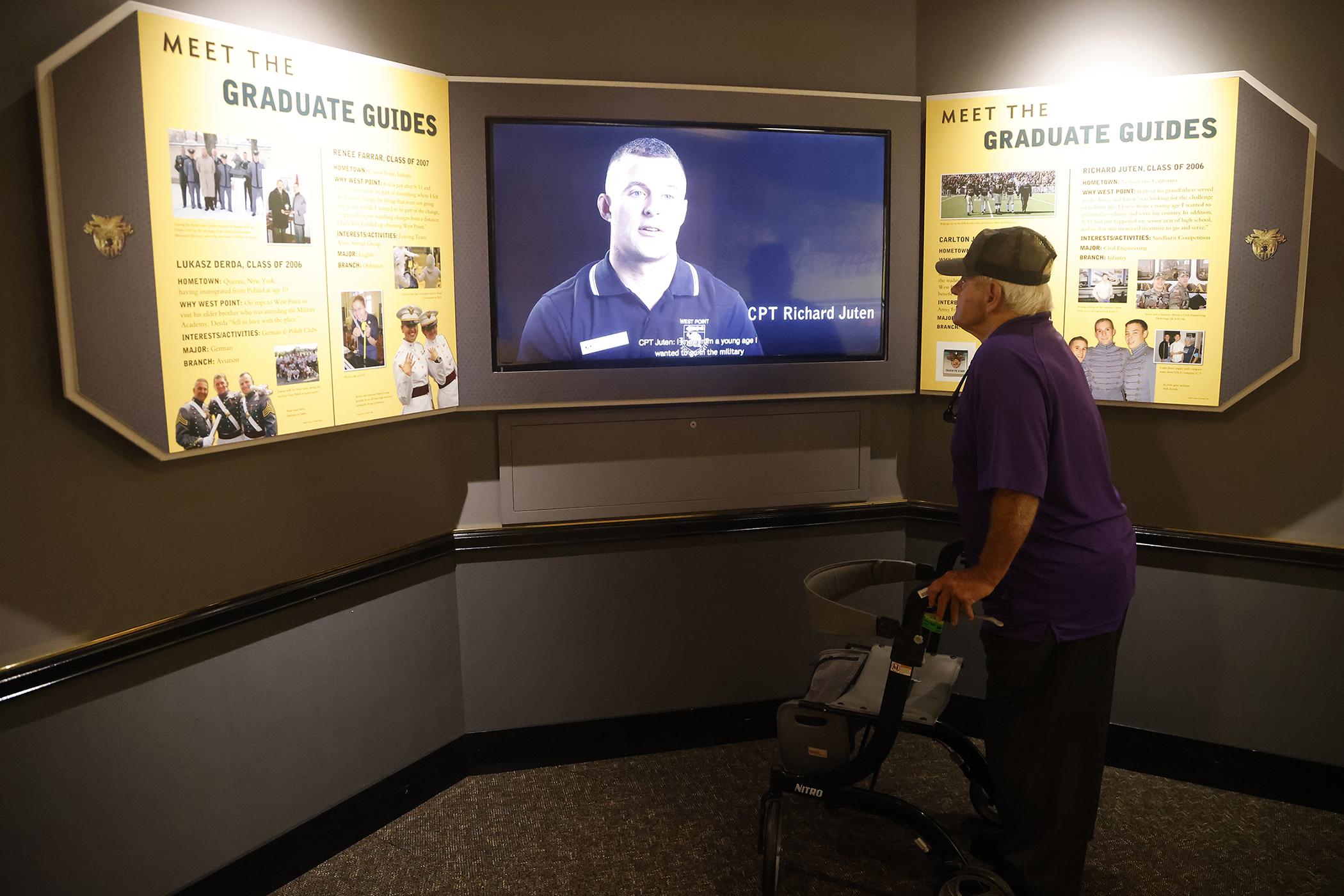 The U.S. Military Academy welcomed 38 Purple Heart recipients and their family and caregivers, about 90 total guests, during the Purple Heart Patriot Project venture to West Point on Sept. 21. Organized and sponsored by the National Purple Heart Honor Mission, the non-profit organization works to promote the National Purple Heart Hall of Honor in New Windsor, N.Y.   (Photo by Eric S. Bartelt/PV)