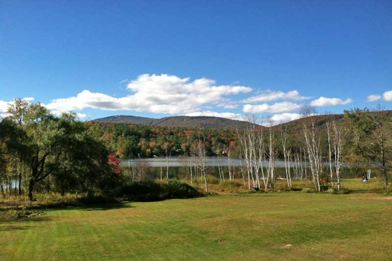 795 East Lake Road, Ludlow VT X449l2727 Mary W. Davis Realtor