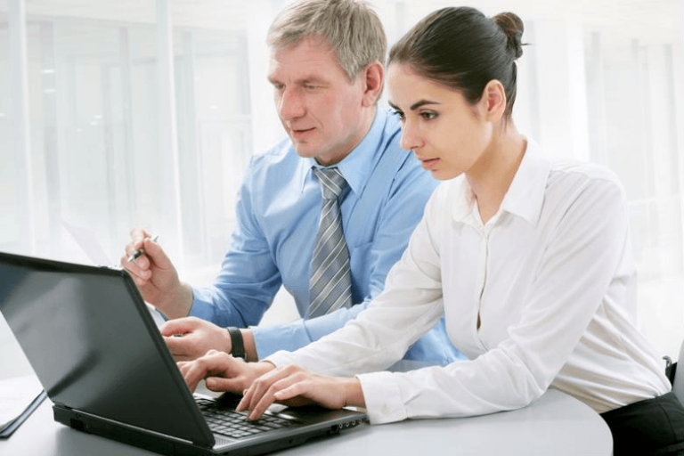 Should aspiring businesses leaders go for MBAs or JDs?