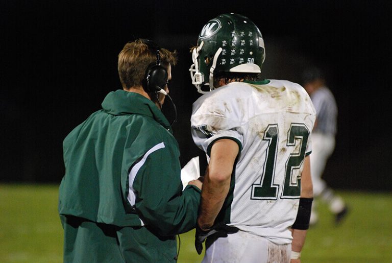 5 Tips to Help Your Athletes Earn College Scholarships