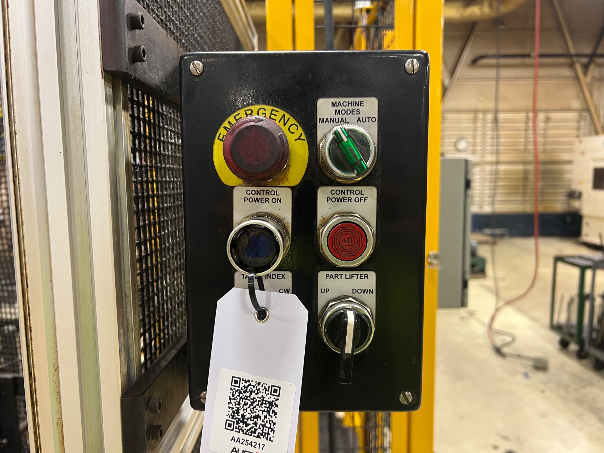 ESC 605A/687A ROBOT ROUGH CELL OUT-STOCKER For Sale | Aucto