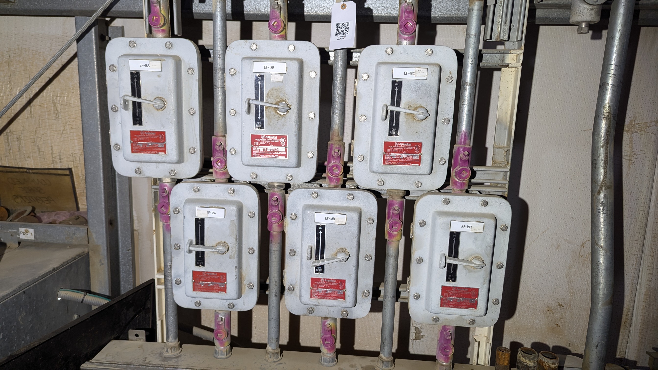 QTY 6: APPLETON MANUAL STARTERS For Sale | Aucto