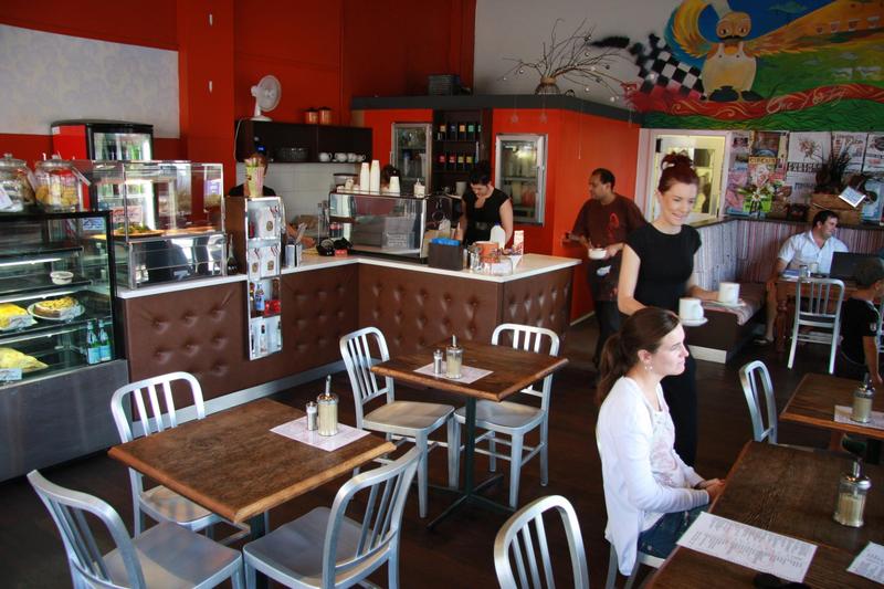 Cafe_1407097967609211179209