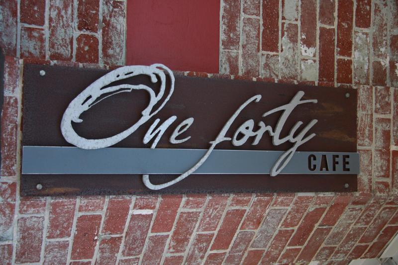 Cafe_1403208759828745518349
