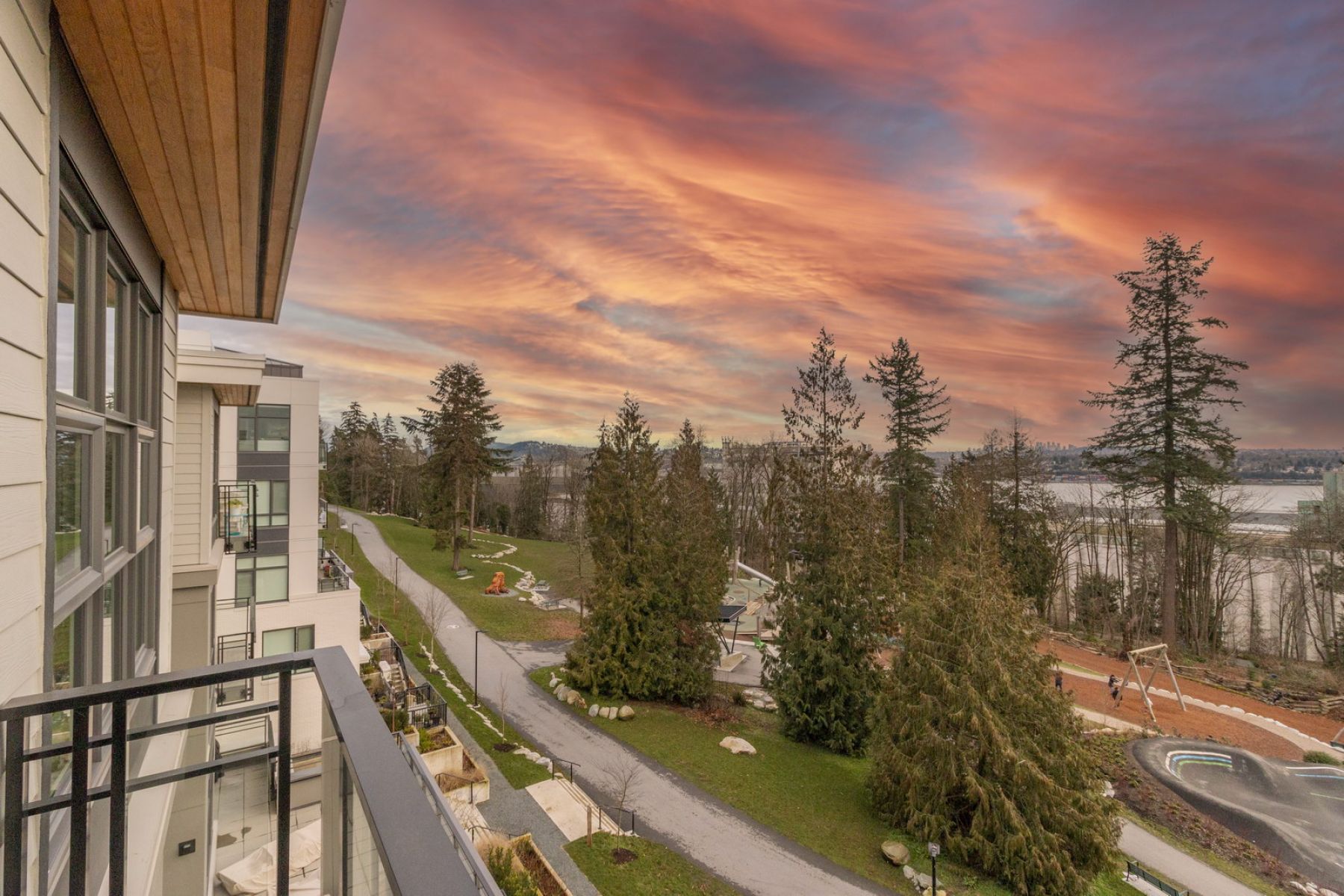 The Moodyville Suite 2 Bedroom for Rent in North Vancouver