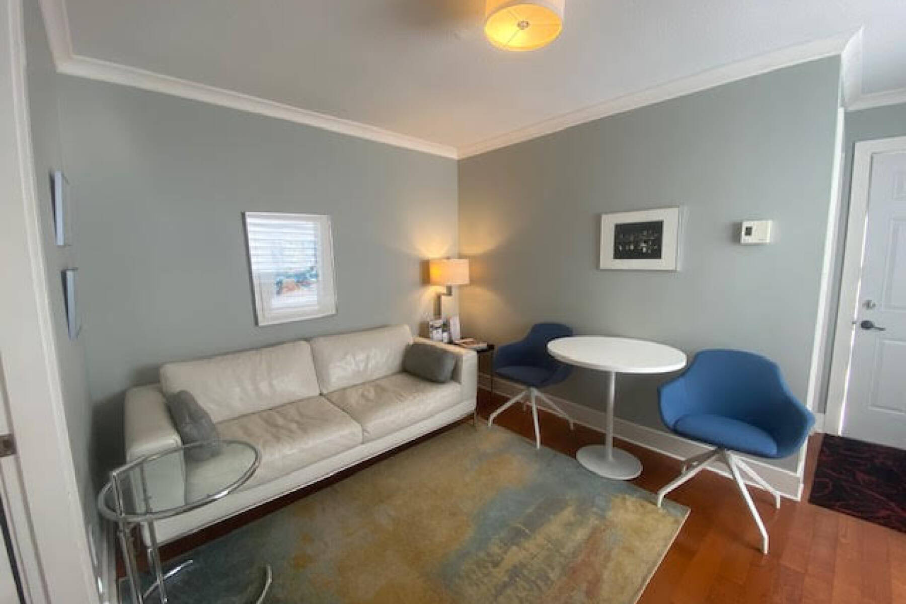 Cute 'n Cozy for Solo Guest