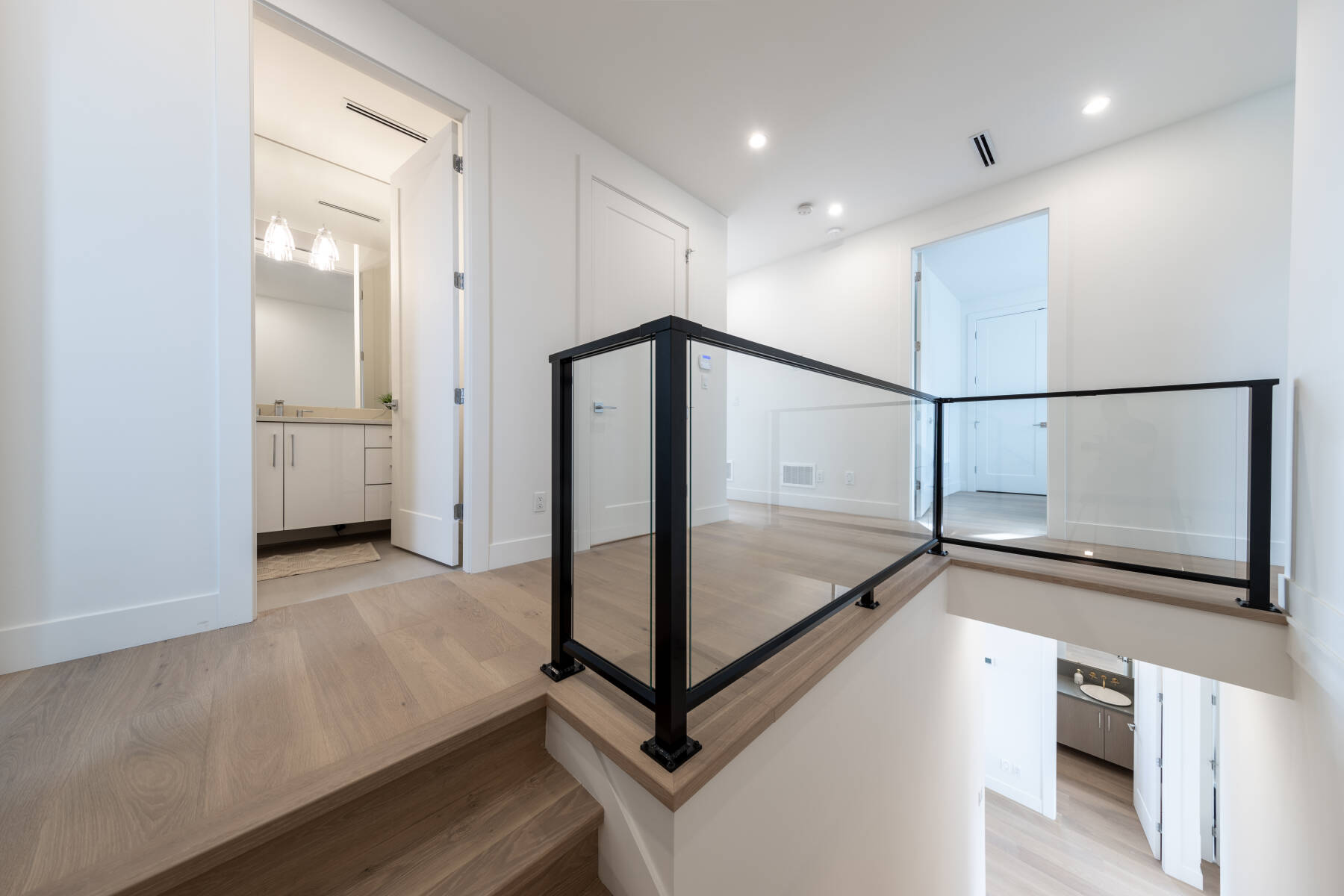 Bear Mountain Luxury Four-Bedroom House