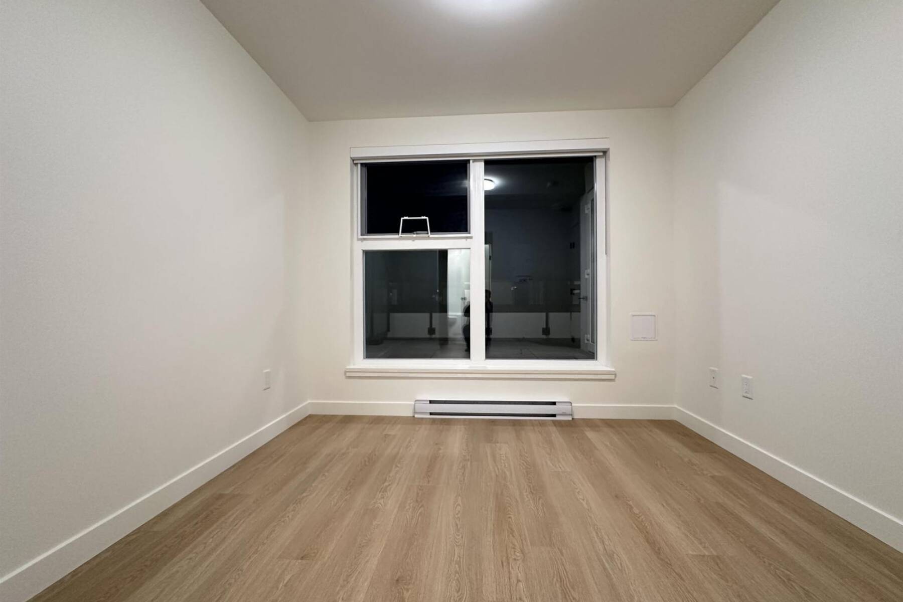 The Langley Smug Perch