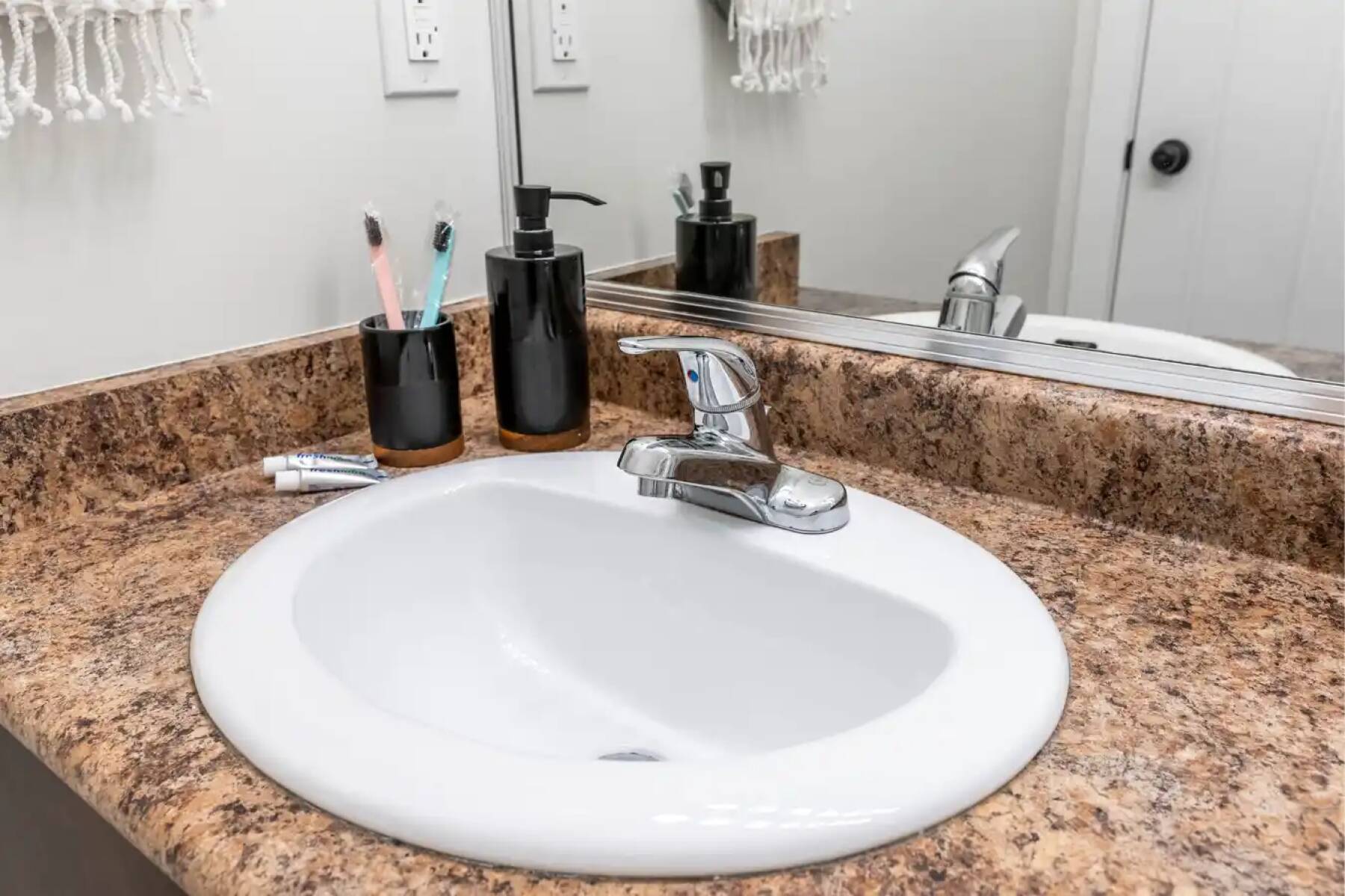 The Clayton Heights Studio Suite