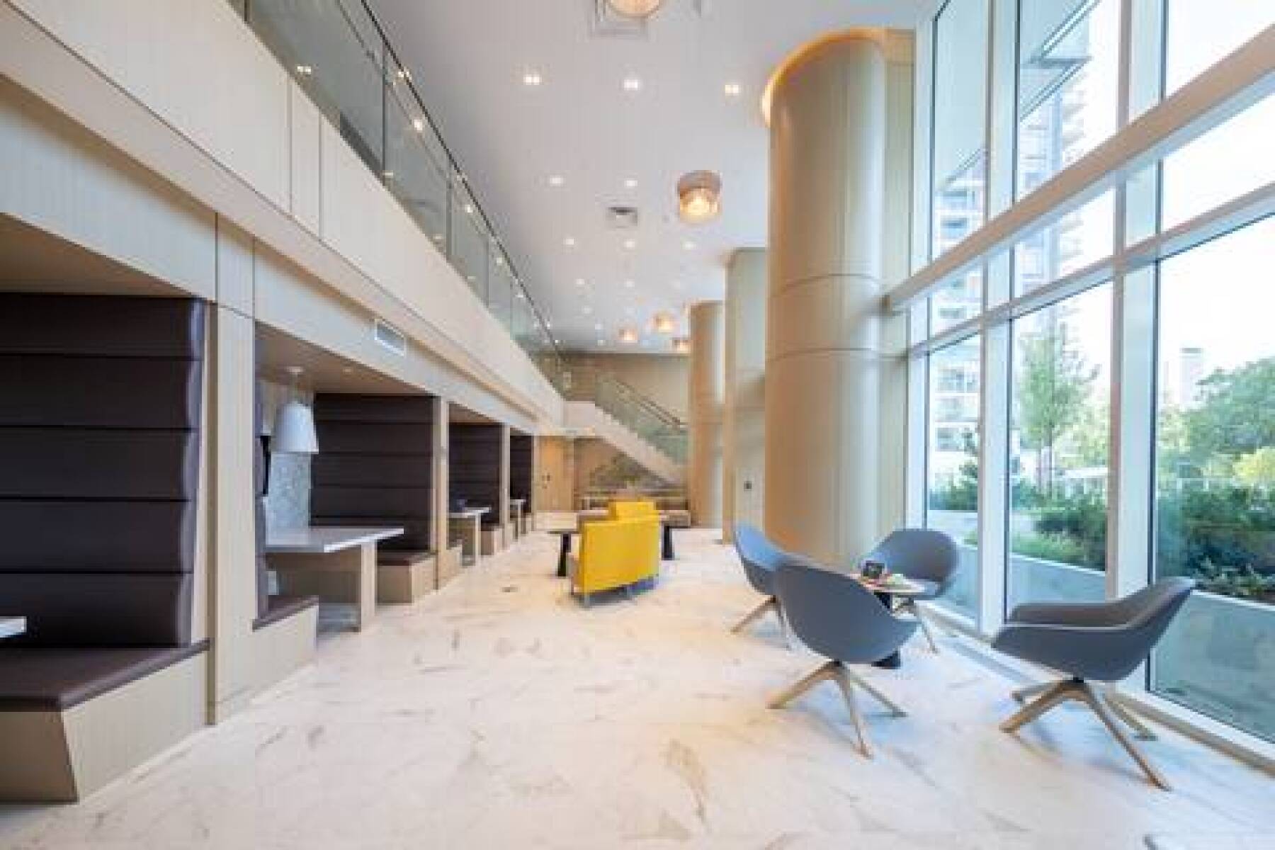 Luxury Penthouse 3 Bedroom | Pool Hot Tub Gym