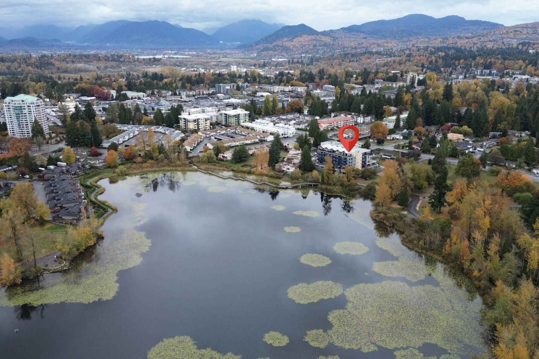 Brand New Luxury Mill Lake Penthouse